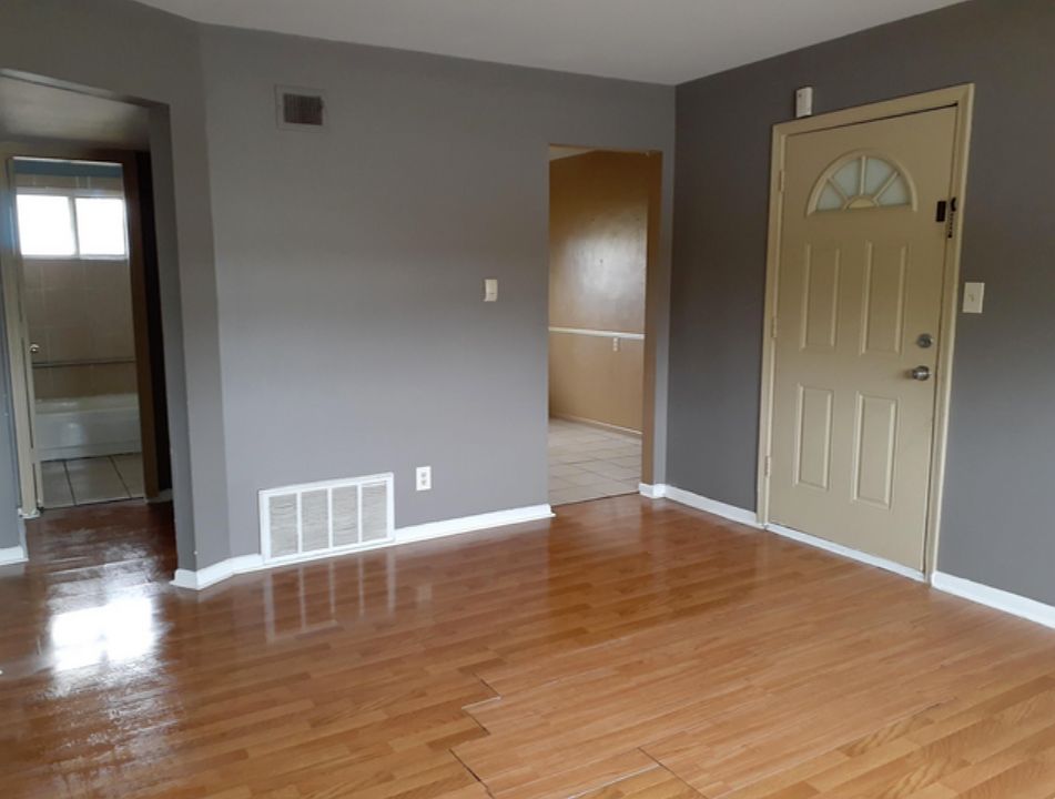 1st image of 5601 E 139th Ter Unit C