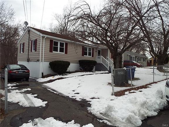 2nd image of 480 Dogwood Dr