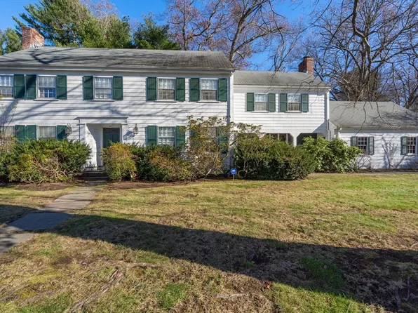 20 Arden Rd, Wellesley, MA 02482