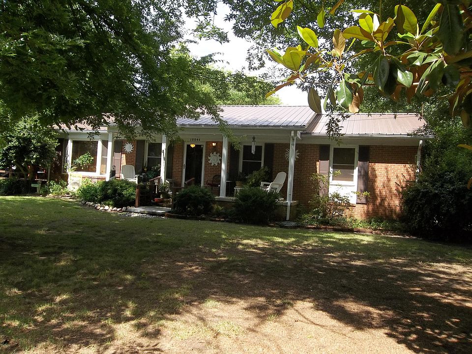 1st image of 1004 S Burkhead St