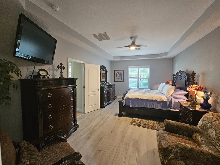 2506 Madewood Dr — Photo 29