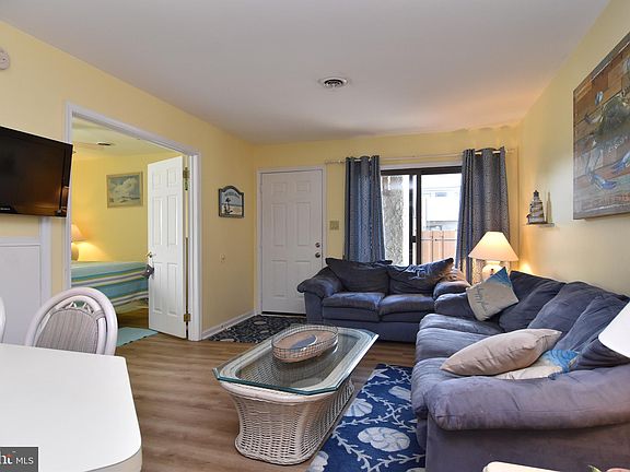 5th image of 108 120th St #2835