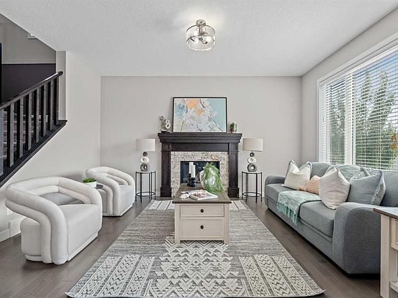 2nd image of 2620 N Ravenslea Gdns SE