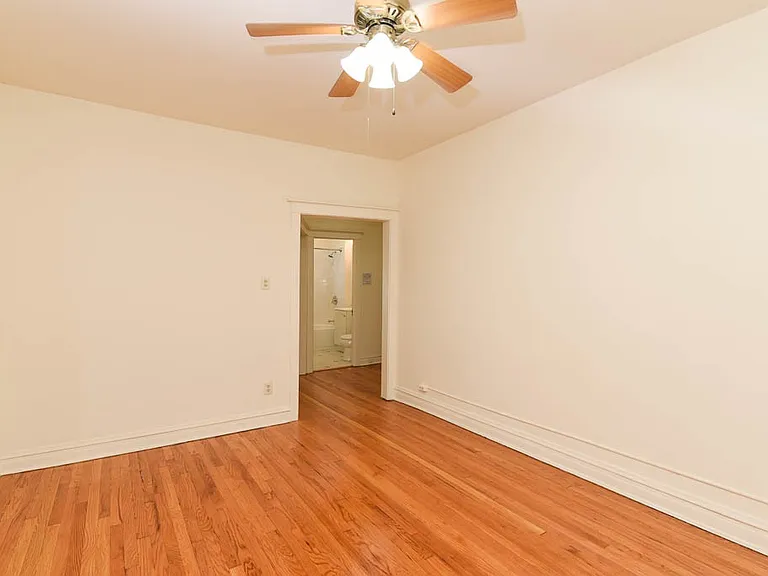 3508 N Wolcott Ave #2 — Photo 12