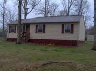 3904 Robert E Lee Dr, Hopewell, VA 23860