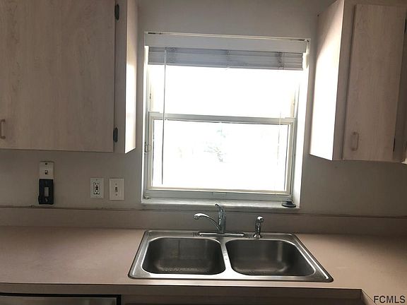 5th image of 25 Regent Ln