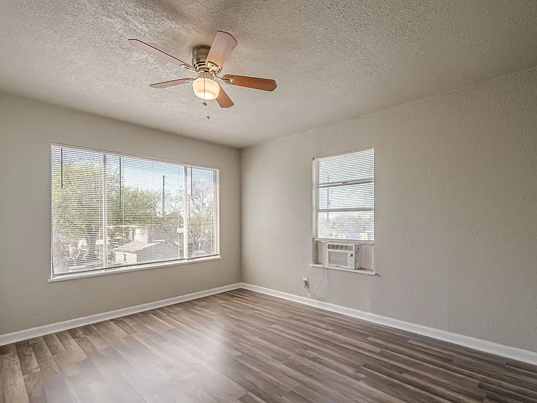 2323 Arbor Pl #2 — Photo 13