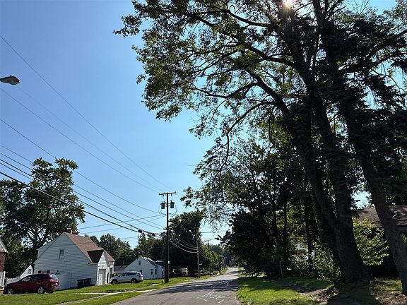 5th image of 772 Hayden Ave