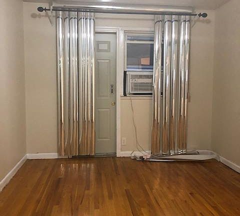 4th image of 109 N Fulton Ave #1