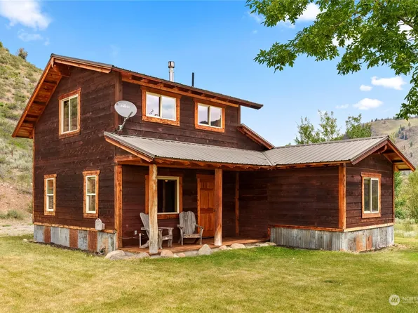 569 W Chewuch Road, Winthrop, WA 98862