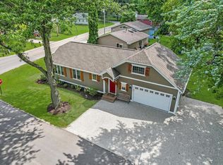 3104 Fischer Dr, Burlington, WI