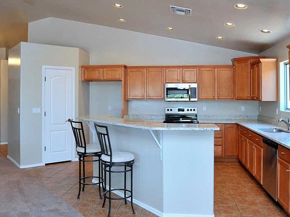 5th image of 2450 W Prichett Pl