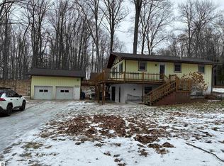 4101 Water View Dr, Grawn, MI 49637