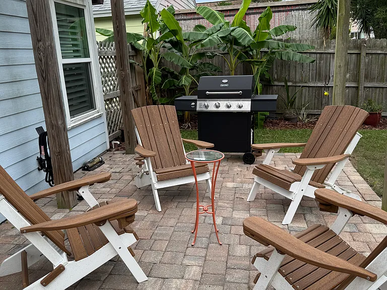 1634 Evans Dr S — Photo 26