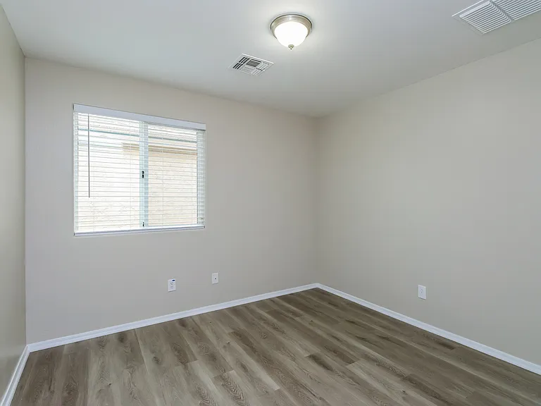 4113 E Tulsa St — Photo 13