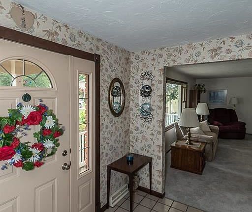 3rd image of 5606 Clover Cir