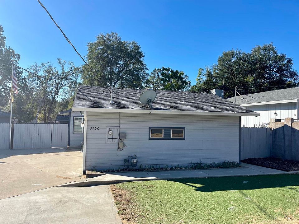 1st image of 3950 La Mesa Ave