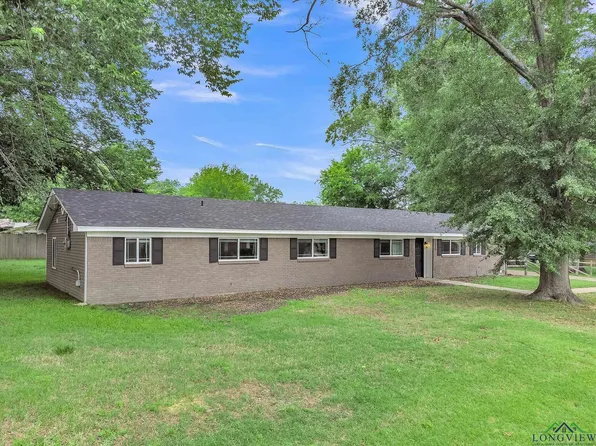 313 Walters St, Longview, TX 75603