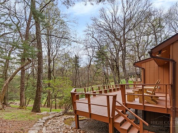 5th image of 971 Ridge Road