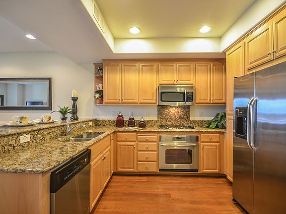 4th image of 1291 Westbury Dr