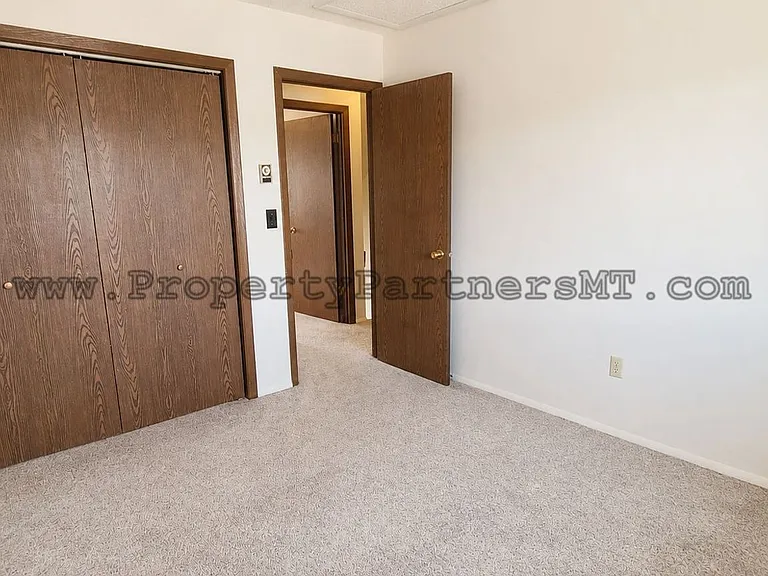 209 S 15th Ave — Photo 12