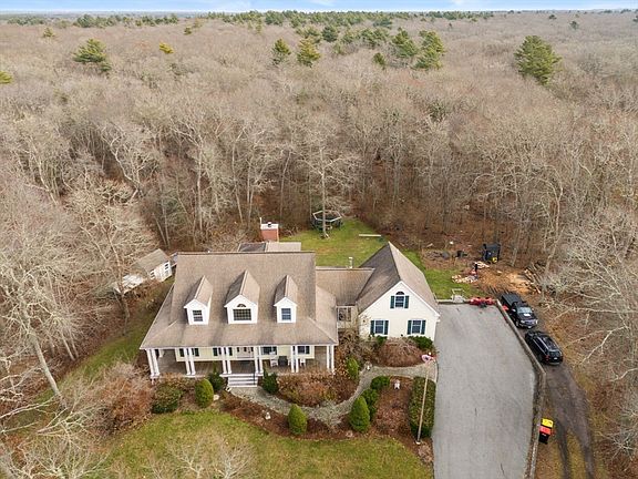 3rd image of 332 Division Rd