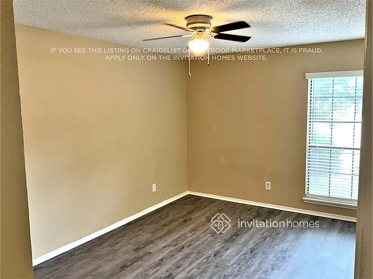 1028 Twin Falls Dr — Photo 13