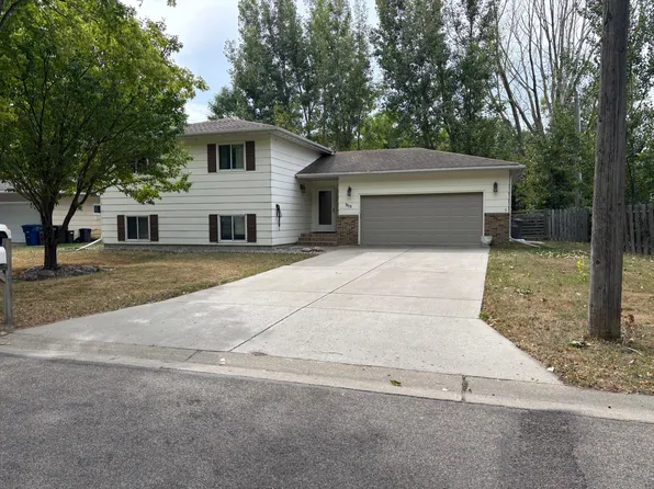 315 Brook Ave, Moorhead, MN 56560