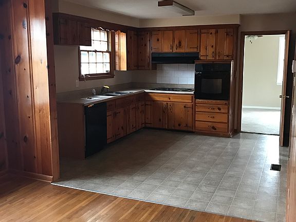 4th image of 106 Preston St