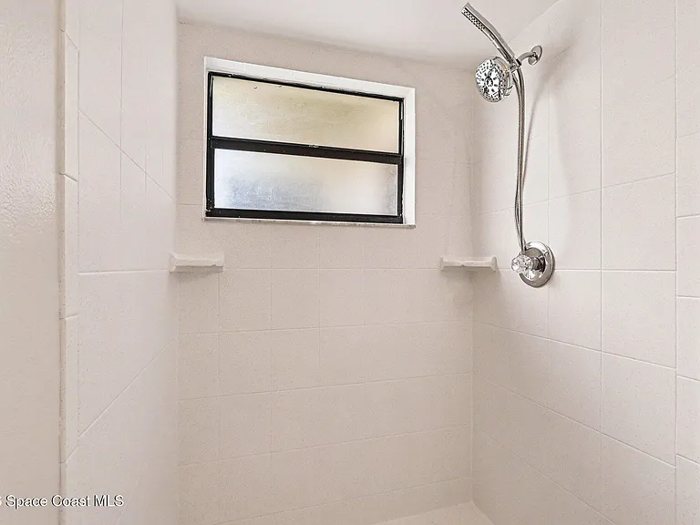 3695 Brentwood Ct — Photo 16