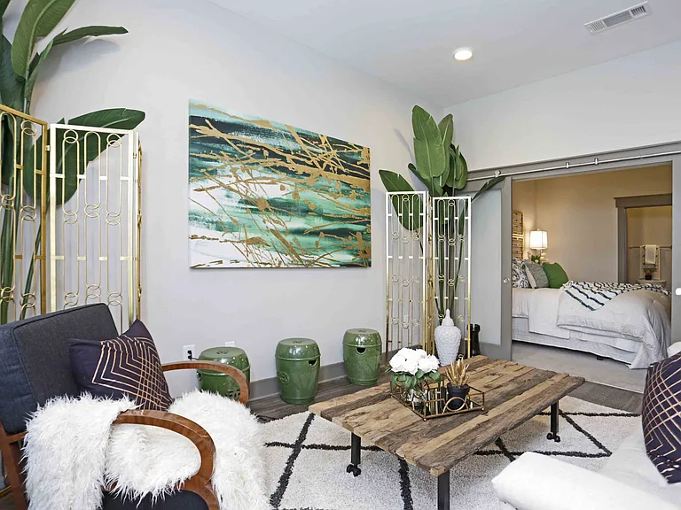 Mirasol Park Lane — Photo 9