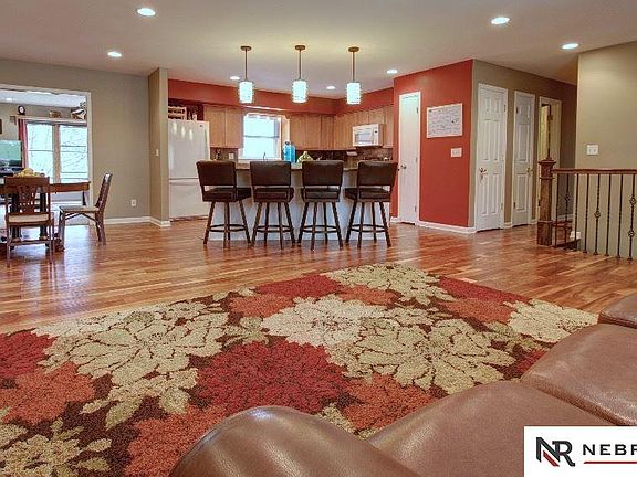 4th image of 15011 Douglas Cir