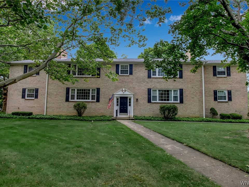1st image of 5 Woodbrook Dr APT 4