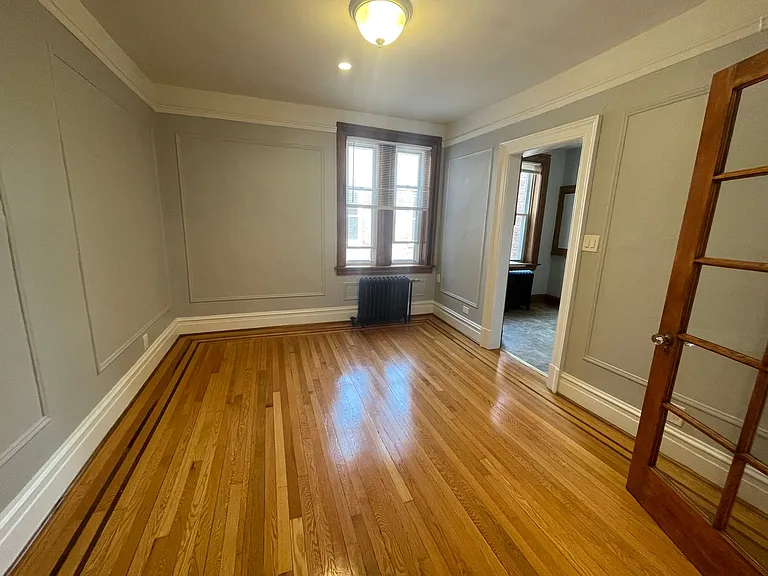 49 S Lake Ave #12 — Photo 8