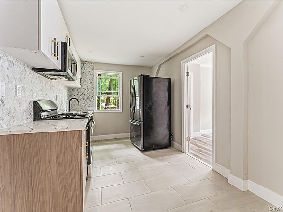 3rd image of 113 Herriot Street