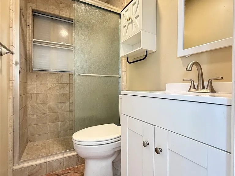 531 Catalina St — Photo 10