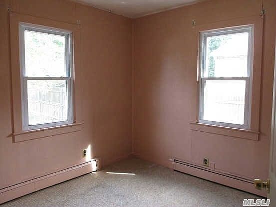 5th image of 127 E Parkview Dr