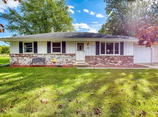 9201 Florence Dr, Sturtevant, WI 53177