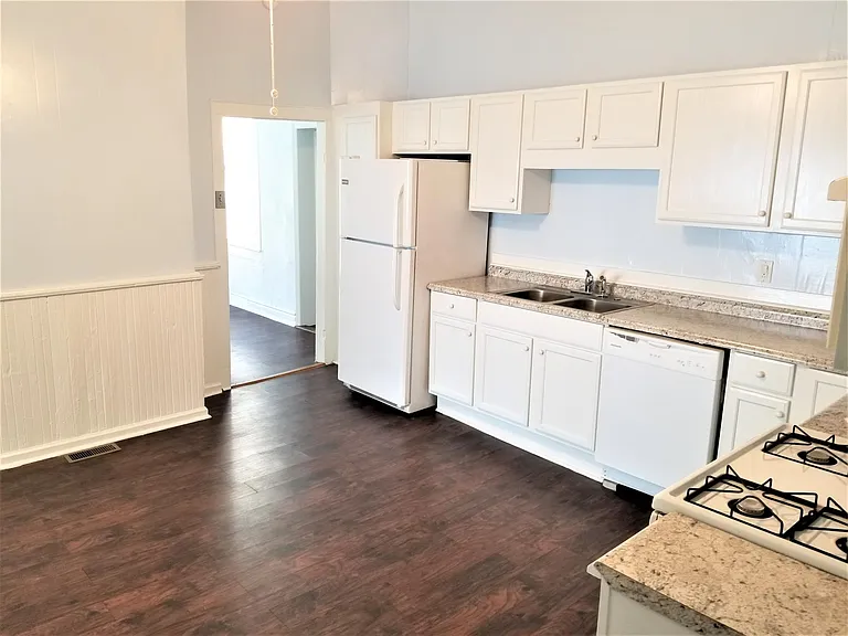 505 Georgia St — Photo 32