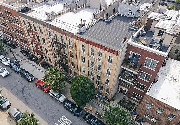 4th image of 219 Kingsland Ave #1-16