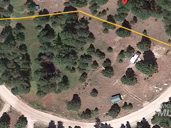 85 E Prospectors Dr, Cascade, ID 83611