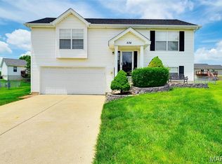 536 White Fence Dr, Wentzville, MO 63385