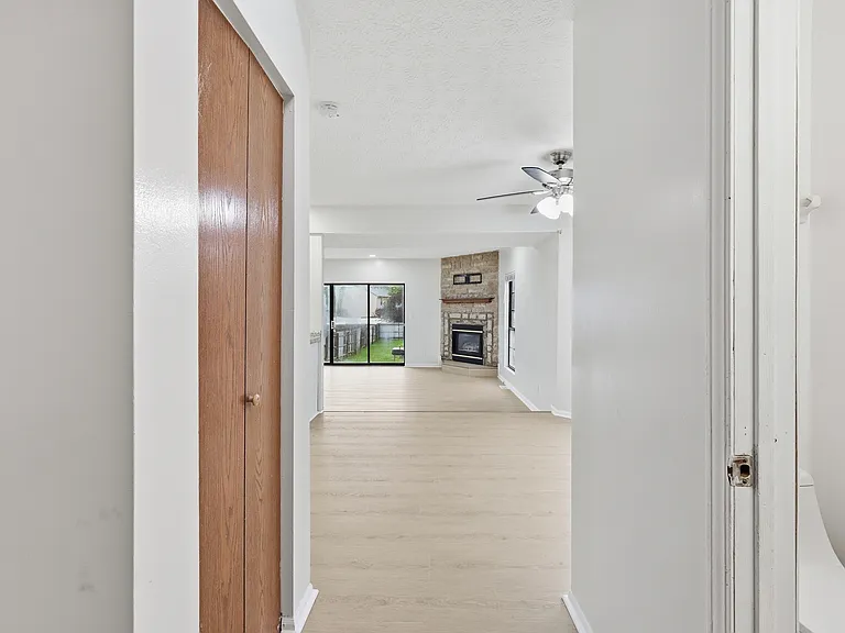 1600 Rock Creek Dr — Photo 8