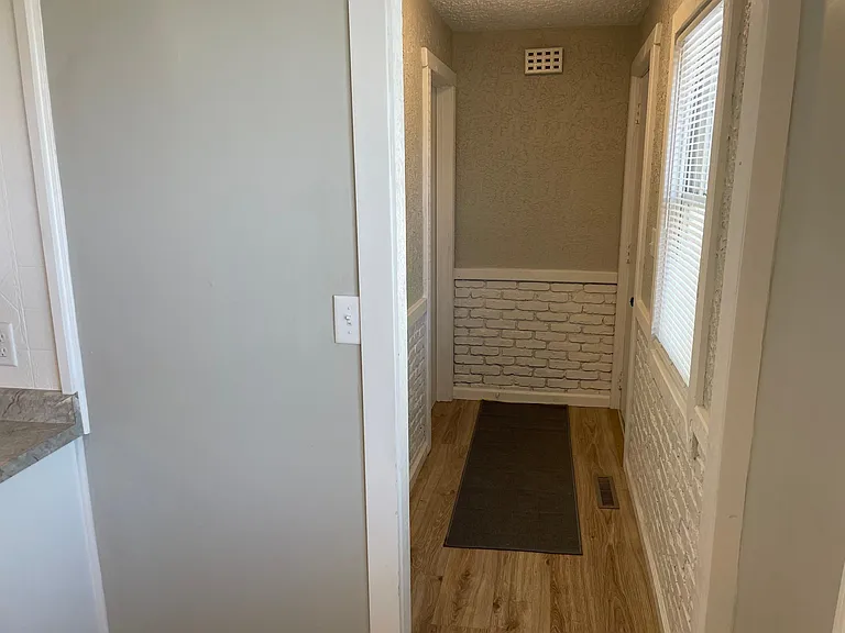 218 S Perry St — Photo 17