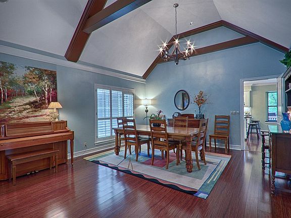 5th image of 12904 Laurel Valley Ct