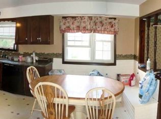471 Caredean Dr, Collegeville, PA 19426