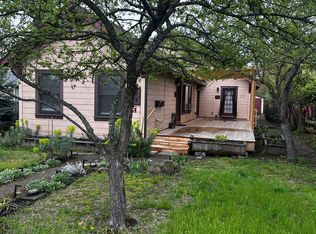 120 7th St, Ashland, OR 97520