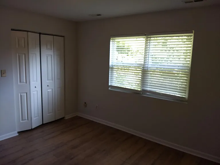 901 Timber Dr #B — Photo 8