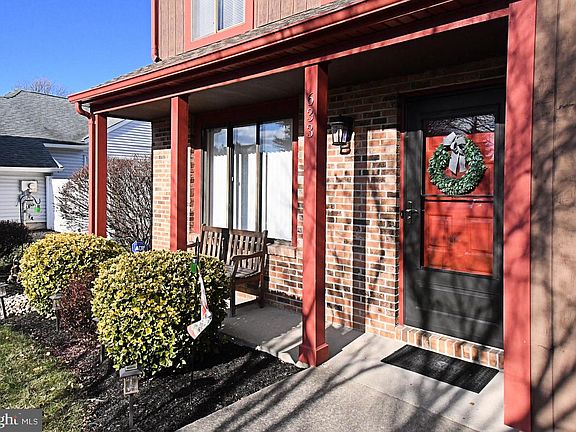 4th image of 633 Keston Dr