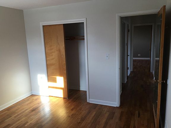 4th image of 702 25th St W